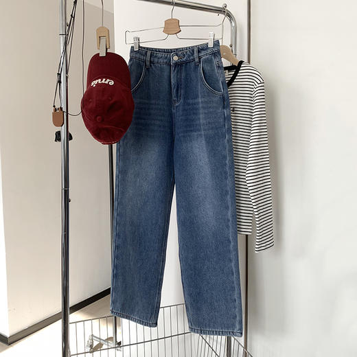 特价出！ 不退换！显瘦不臃肿的加绒直筒阔腿牛仔裤！ 商品图0