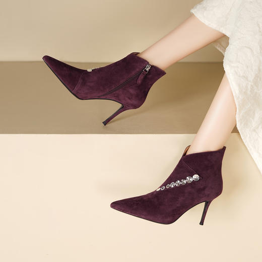 【预售7天】尖头裸色细跟高跟鞋，黑色羊翻皮短靴尖头女鞋短筒靴子M1195-1 商品图0