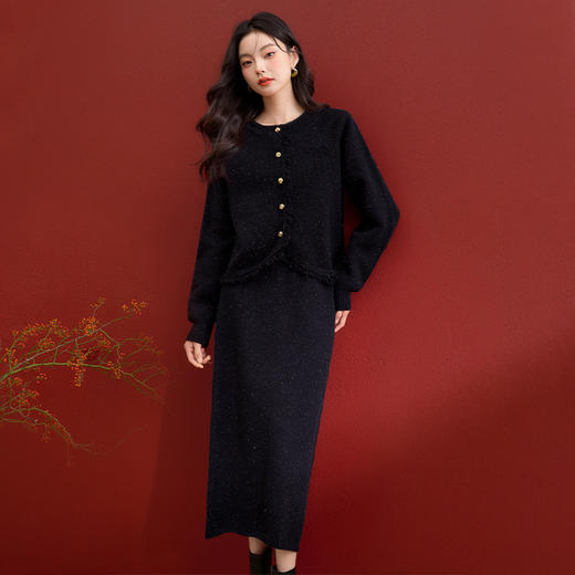 【限时秒杀】西遇小香风针织套装女冬季新款蝴蝶结金扣外套高腰A字半身裙V3755276/V3755326 商品图3