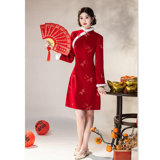 GX新娘红妆雪尼尔绣花加绒加厚A版旗袍 2025冬季新款年轻少女款旗袍 商品图3