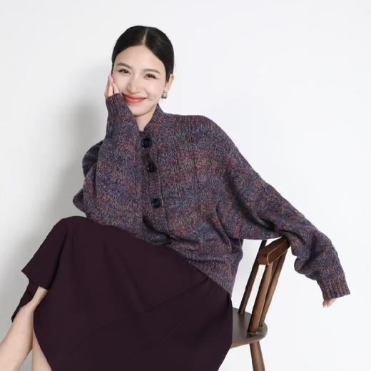 【à perles】
chao级大气的一件纯羊绒的毛衣
紫色，满满的能量 商品图0