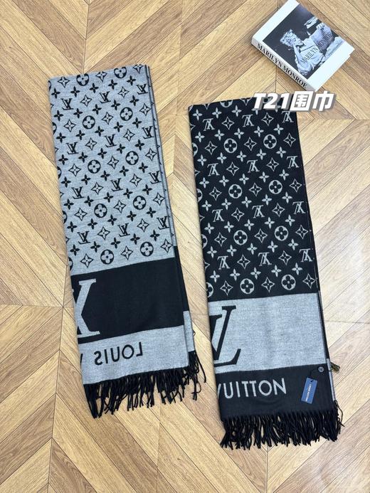 D112573保暖舒适亲肤情侣款可双面佩戴羊绒围巾 商品图0