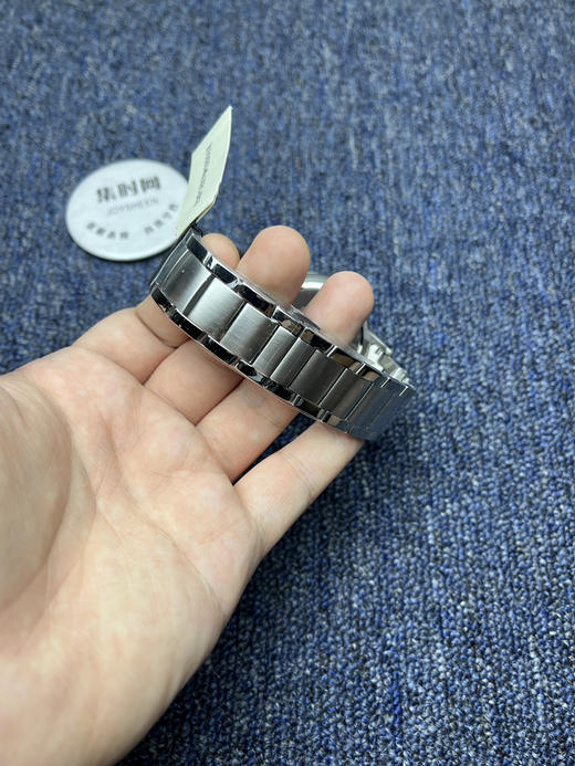 原单阿玛尼AR11189男士腕表
机芯：搭载原装进口石英机芯 商品图6