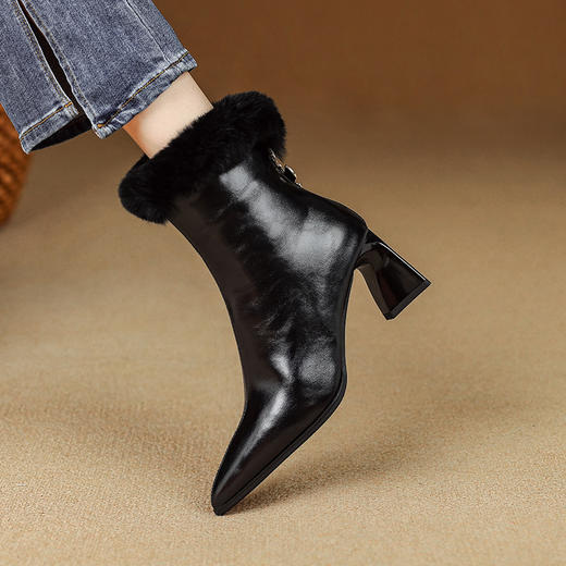 【预售5天】高跟尖头短靴，女神气质通勤细跟大码毛毛时装靴898-812 商品图0