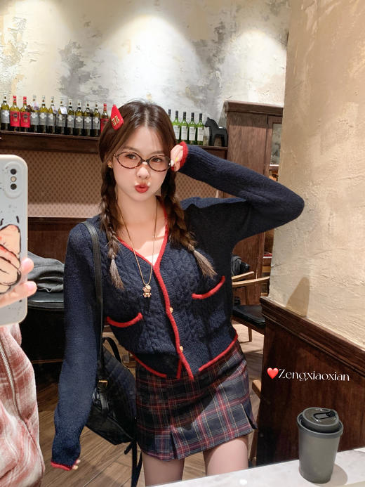 <曾小咸推荐> 现货秒杀！微信超特价！撞色边v领毛衣开衫 日常189.99 立减90 秒杀99.99！格子裙秒杀69.99！ 商品图14