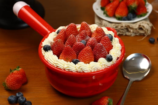 【新晋网红】草莓水瓢蛋糕 商品图1