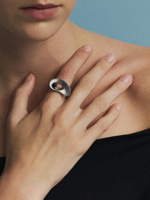 sawdust｜静轨 二 Ring SDGW02R01S5 [ 闭口戒指 银+黑玛瑙 ]【二-循迹】 商品图0