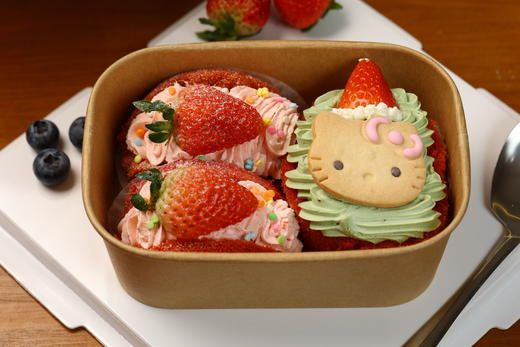 【单点不送】红丝绒抱抱KITTY蛋糕盒 商品图0