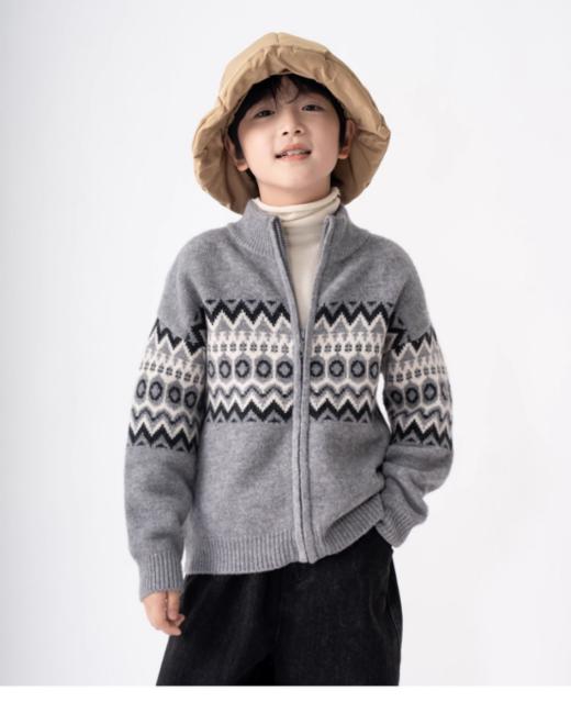 冷门显贵‼️费尔岛控必入！秋冬氛围感拉满🥳【吉米故事▪儿童灰色费尔岛针织毛衣】 ✔️ 小众不撞款||灰色费尔岛图案高级耐脏，内搭外穿都绝，从10℃穿到20℃的省钱神器 商品图6