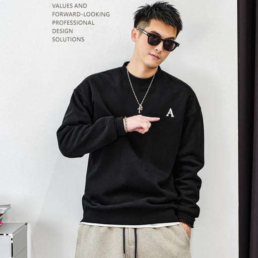 徐太浪【字母刺绣 休闲风】加绒卫衣男秋冬款大码内搭打底衫上衣 商品图1