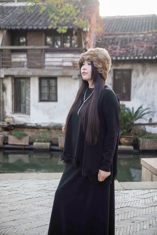 一周发货【麂皮绒渔夫帽 & 兔毛帽 & 流苏围巾】秋冬保暖又出片的必备好物~帽子版型立体，护耳御寒，软糯厚实；围巾披肩两用好物 商品图8