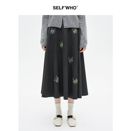 SELFWHO绵羊毛混纺绿绒蒿花刺绣半身裙女2026春新款A字伞裙 商品图0