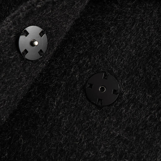 QH951斯尔丽25新款针织镶嵌配色进口小亮片大翻领收腰放摆气质长款大衣 商品图8