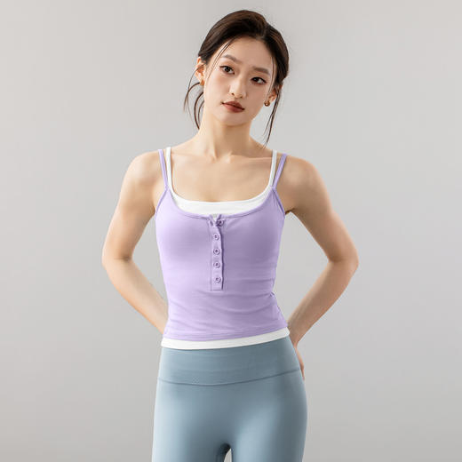 跃牌【海听系列】假两件瑜伽服上衣女 带胸垫文胸一体拼色打底吊带背心XC85 商品图2