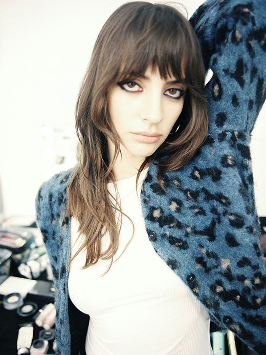 TR她热 蓝色风豹 蓝色豹纹拉毛复古保暖设计感V领开衫外搭 商品图1