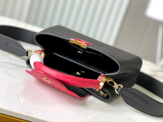 秋冬特惠💰1550 渠道级LV 新品 te级LV 全套包装 N82904/M48865黑拼红鸵鸟 本款 Capucines 手袋 商品图6