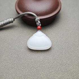 新疆和田玉且末料羊脂玉小平安锁 1122-15