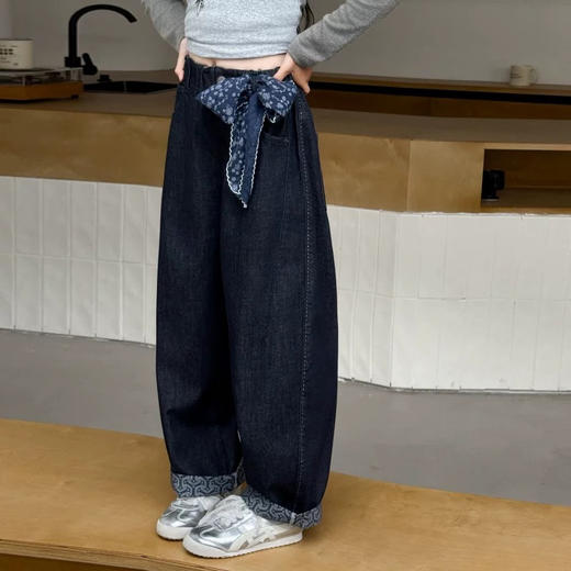 ❄冷空气绝对要换它👉【西蒙日记&奥粒绒飘带牛仔裤亲子款SNSDNZK】💥， 加绒直筒牛仔裤，☺️粗腿胯宽的终结者真正的不挑腿型！ ❄冬日治愈系单品登场，把温暖与俏皮穿在身上！ 商品图1