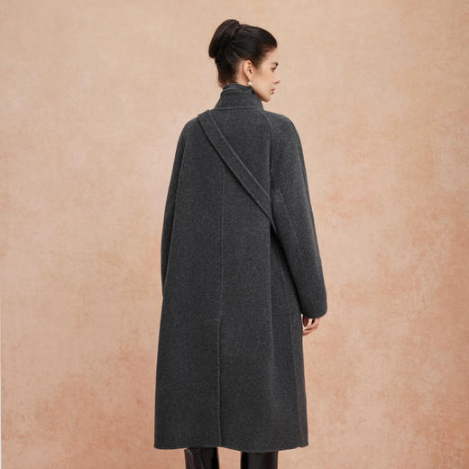 QH929斯尔丽25新款含山羊绒棉羊毛轻柔廓形宽松配同面料羊绒斜挎包大衣 商品图6