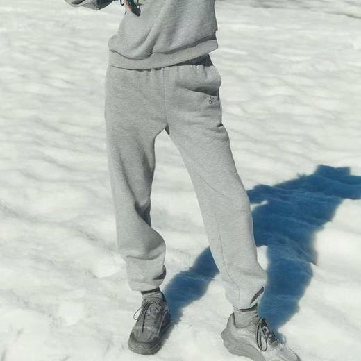 Alo Yoga Accolade Sweatpant 男女同款加绒加厚运动休闲长裤卫裤 商品图2