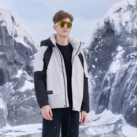 半身缘男装 冬季户外黑白撞色拼接冲锋衣羽绒服‌254312P01710146 商品图0