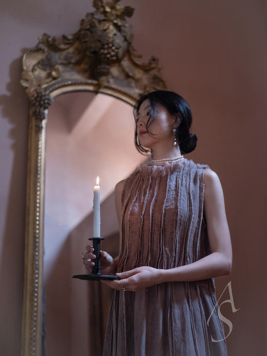 Phaedo 25AW 烟紫色/古金色丝羊毛叠褶流苏无袖连衣裙 商品图2