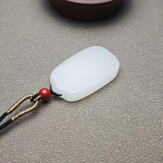 特惠！新疆和田玉且末料白玉雅致小平安牌 1122-14 商品图3