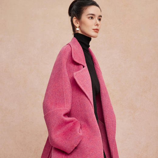 QH930斯尔丽2025新款杂花色轻柔慵懒风气质高雅廓形方式羊毛大衣 商品图2