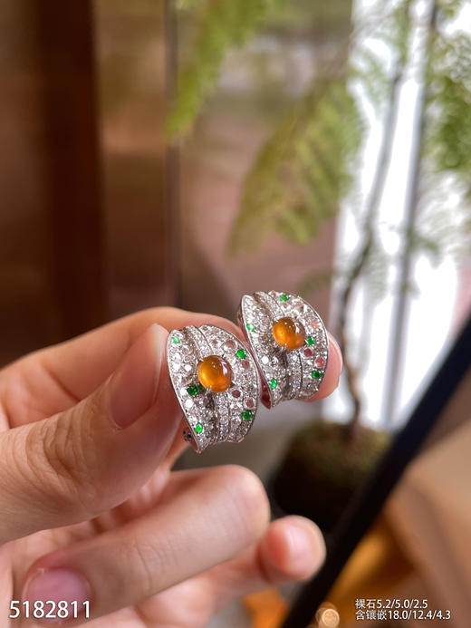 5182811、蛋面耳钉。具体价格微信咨询 商品图2