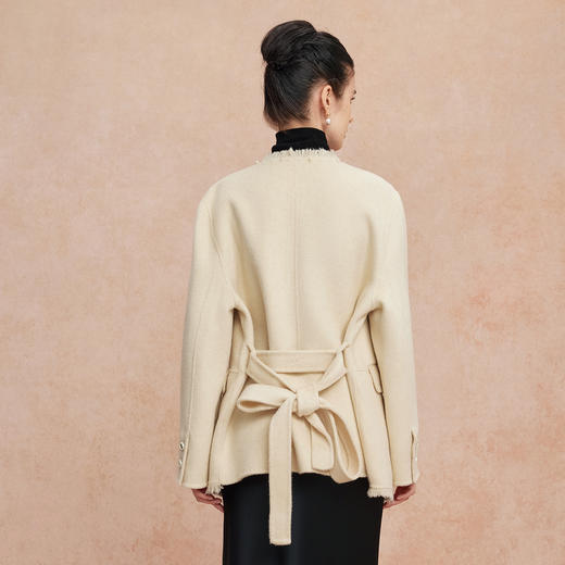 QH944斯尔丽25新款小香风系列手工珍珠奢华正肩显瘦羊毛大衣 商品图1