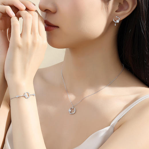 卡蒂罗KADER 星月花环耳钉  在逃公主925银梦幻流苏小众轻奢设计星星闪耀不易撞款耳饰 甜美浪漫配饰 商品图3