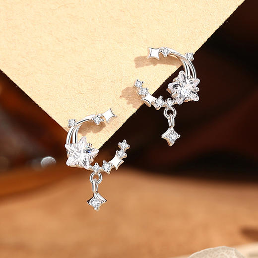 卡蒂罗KADER 星月花环耳钉  在逃公主925银梦幻流苏小众轻奢设计星星闪耀不易撞款耳饰 甜美浪漫配饰 商品图2