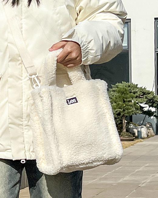 L&ee Book Tote 毛绒托特包 商品图7