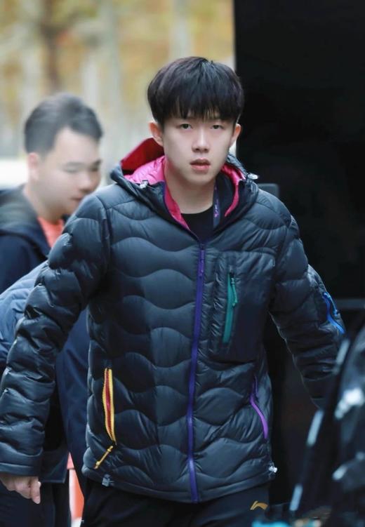 邓超王楚钦同款PP壁ke*同源山系吐司羽绒棉服 商品图1