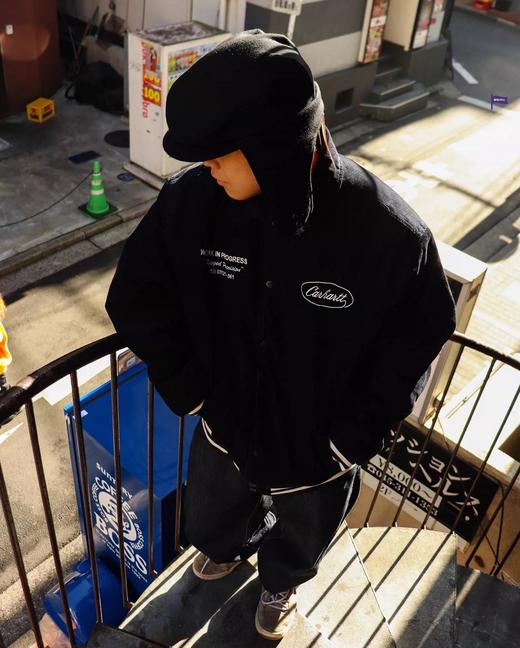 卡哈特 刺绣字母灯芯绒棒球棉服外套 Z-15731 商品图0