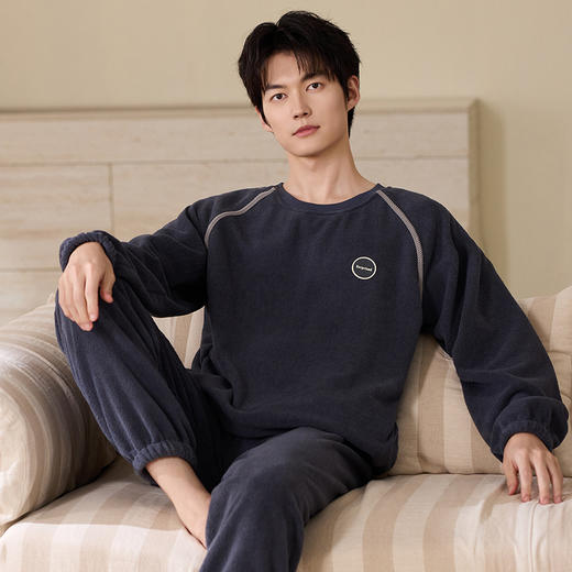 秋冬男士珊瑚绒睡衣 简约休闲保暖睡衣家居服套装 商品图1