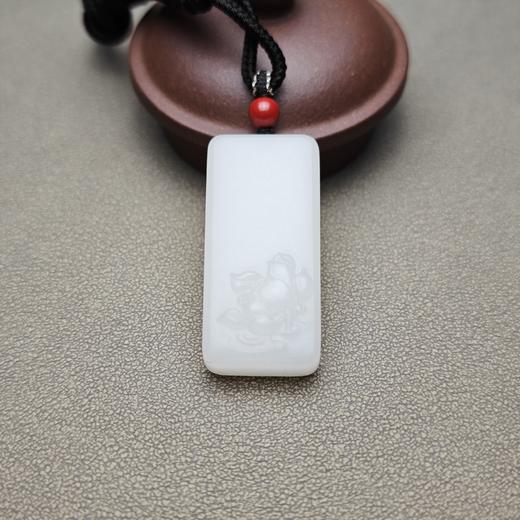 新疆和田玉且末料羊脂玉荷花牌 1122-10 商品图0