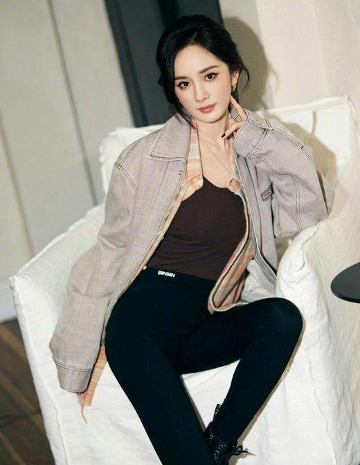 【sinsin鲨鱼裤6.0pro款号S5DSXZ004822】SIINSIIN轻塑鲨鱼裤6.0Pro👉又能锁住温度，又能保持风度 提臀收小腹的效果，既松弛又很显身材～-CBCS 商品图5