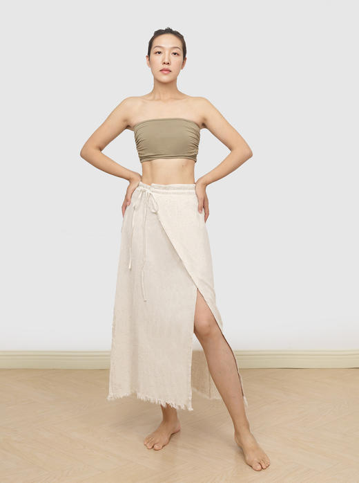 AddOne+1瑜伽休闲时尚中高腰前开叉细带半裙 商品图1