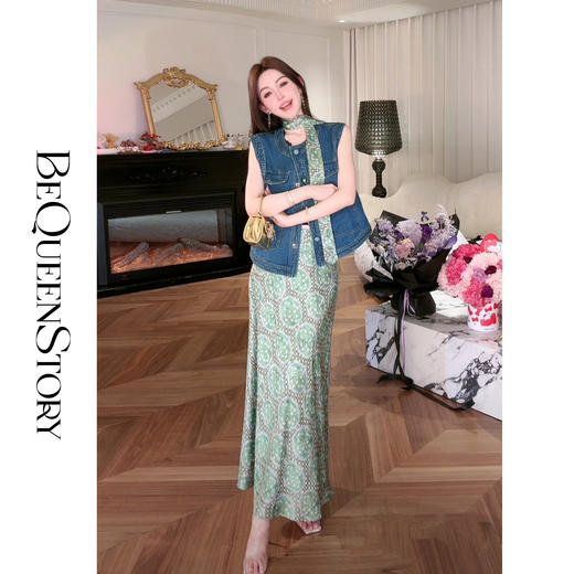 【孤品样衣，不退不换】【翡翠老钱】定制印花牛仔马甲&半裙套装配飘带2025春 商品图4