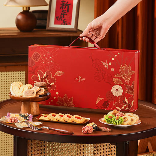 【食味具臻礼盒】悠享时高级进口黄油曲奇饼干礼盒圣诞礼物新年元旦伴手点心订婚喜饼糖果460g 商品图3