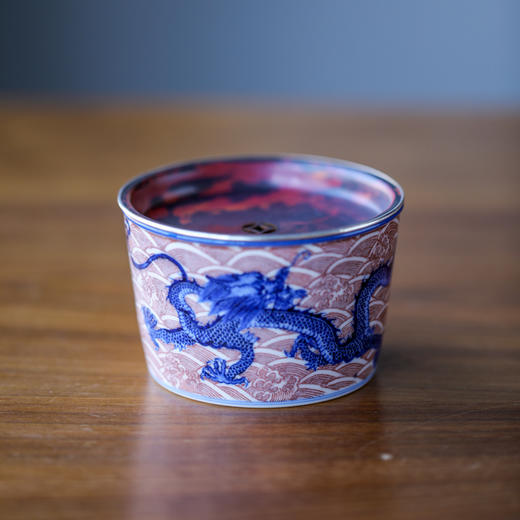 【曰何】 青花釉里红海水龙纹手工铜盖建水 商品图1