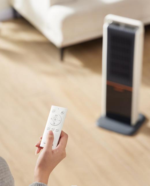 【看得见的温暖】 摩飞立式取暖器MR2029 纤薄机身 3D仿真炭火 石墨烯科技2秒速热 直流变频 节能省电 4倍大出风口 双核风轮 12H自动关机 配遥控器 商品图6