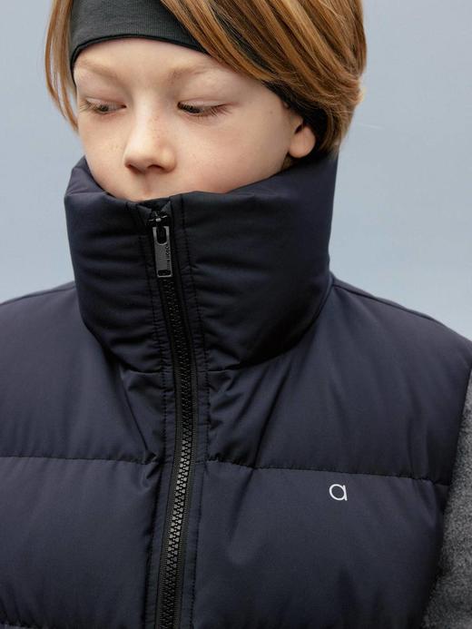 【云粉节】8楼摩安珂儿童little MO&Co.25年冬季新款三防功能95%绒子鸭绒羽绒背心夹克男女同款KBE4EIN015【吊牌价： 799元 ，活动价：719元】 商品图4