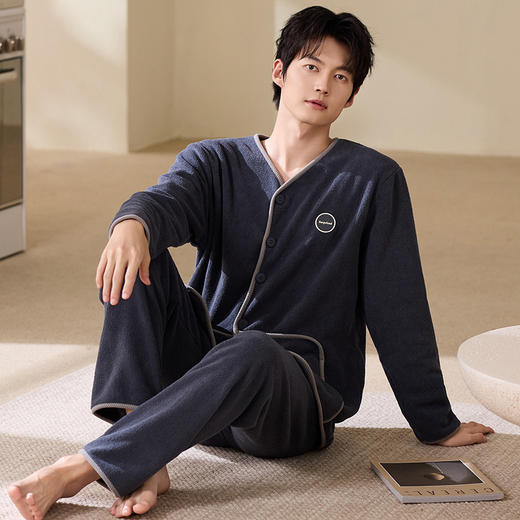 秋冬男士珊瑚绒睡衣 简约休闲保暖睡衣家居服套装 商品图6