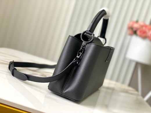 秋冬特惠💰1800 渠道级LV 新品 te级LV 全套包装 M23947/M48865黑武士 CAPUCINES EAST WEST 手袋 本款 Capucines MM手袋 商品图1