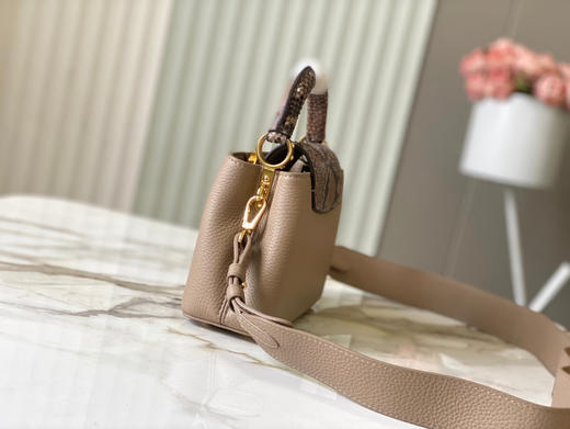 秋冬特惠💰1600 渠道级LV te级LV 全套包装 N80041/M48865褐灰 本款 Capucines 迷你号手袋 商品图1