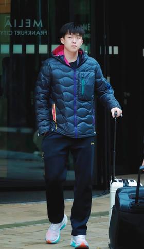 邓超王楚钦同款PP壁ke*同源山系吐司羽绒棉服