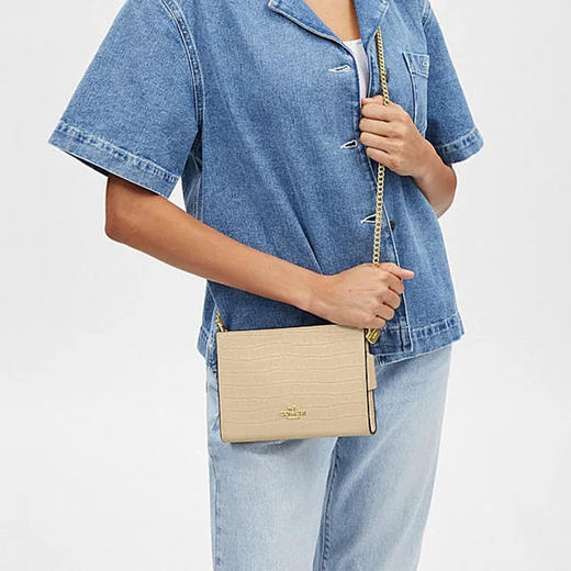 196395289769 COACH 蔻驰 经典鳄鱼纹单肩斜挎链条包【19.5*14.5*3.5cm】 商品图3