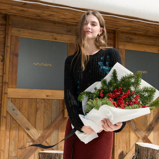 三彩2025冬季新款蝴蝶结针织衫开衫毛衫外套短款圆领修身显瘦M 商品图3